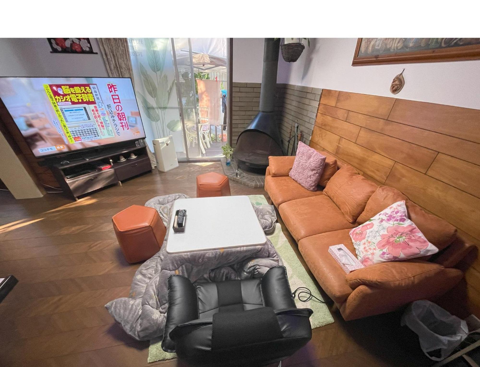 Tatami Room & Living Room Equipped With Multinational Tv And Fire, Bbq Corner In Tokyo Downtown House Exteriör bild